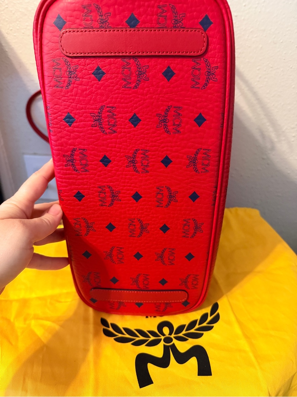 MCM Medium Liz Reversible Tote - Picture 7 of 11